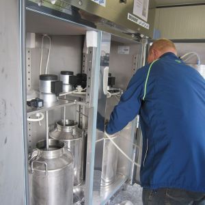 Eröffnung Milchautomat Grosszschocher