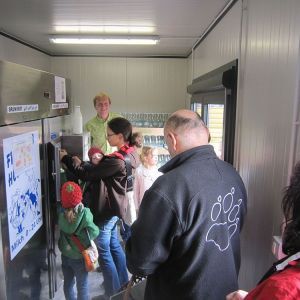 Eröffnung Milchautomat Grosszschocher